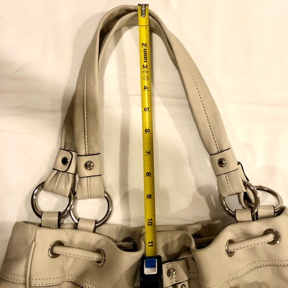 NWOT B. Makowski Ivory Sadie Tassel Shoulder Bag - Picture 8 of 13